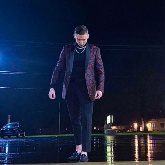 Meet your Posher, Evan - Picture 1 of 1